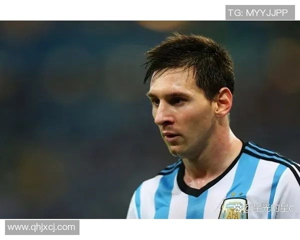 足球明星自信瞬间高清图片展现运动魅力与个人风采